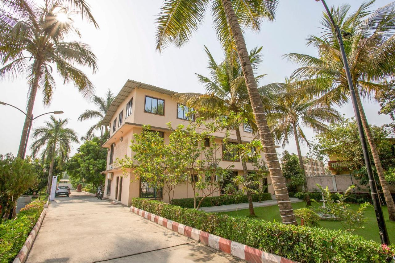 Pushp Vatika Resort & Lawns Navi Mumbai Exterior foto
