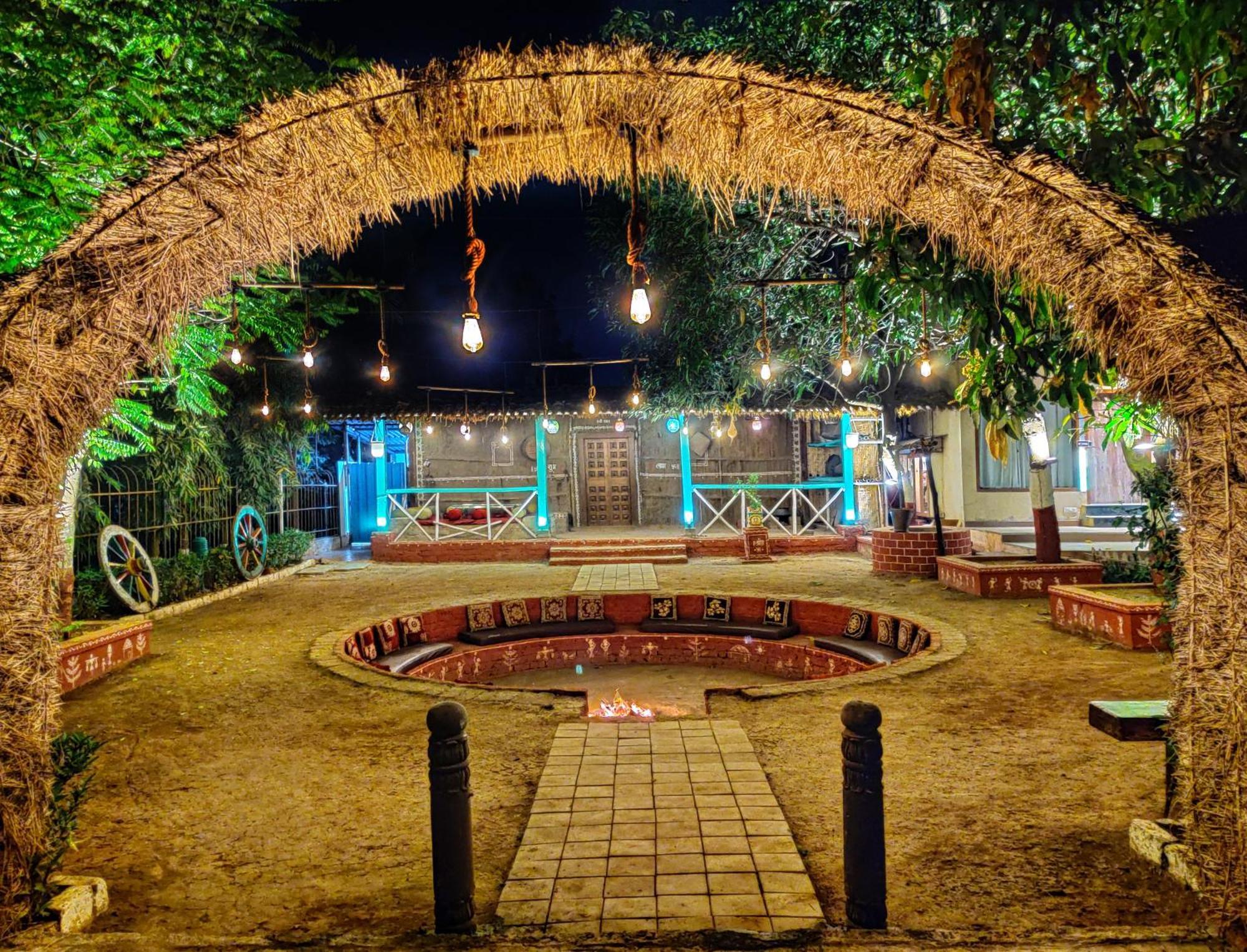 Pushp Vatika Resort & Lawns Navi Mumbai Exterior foto